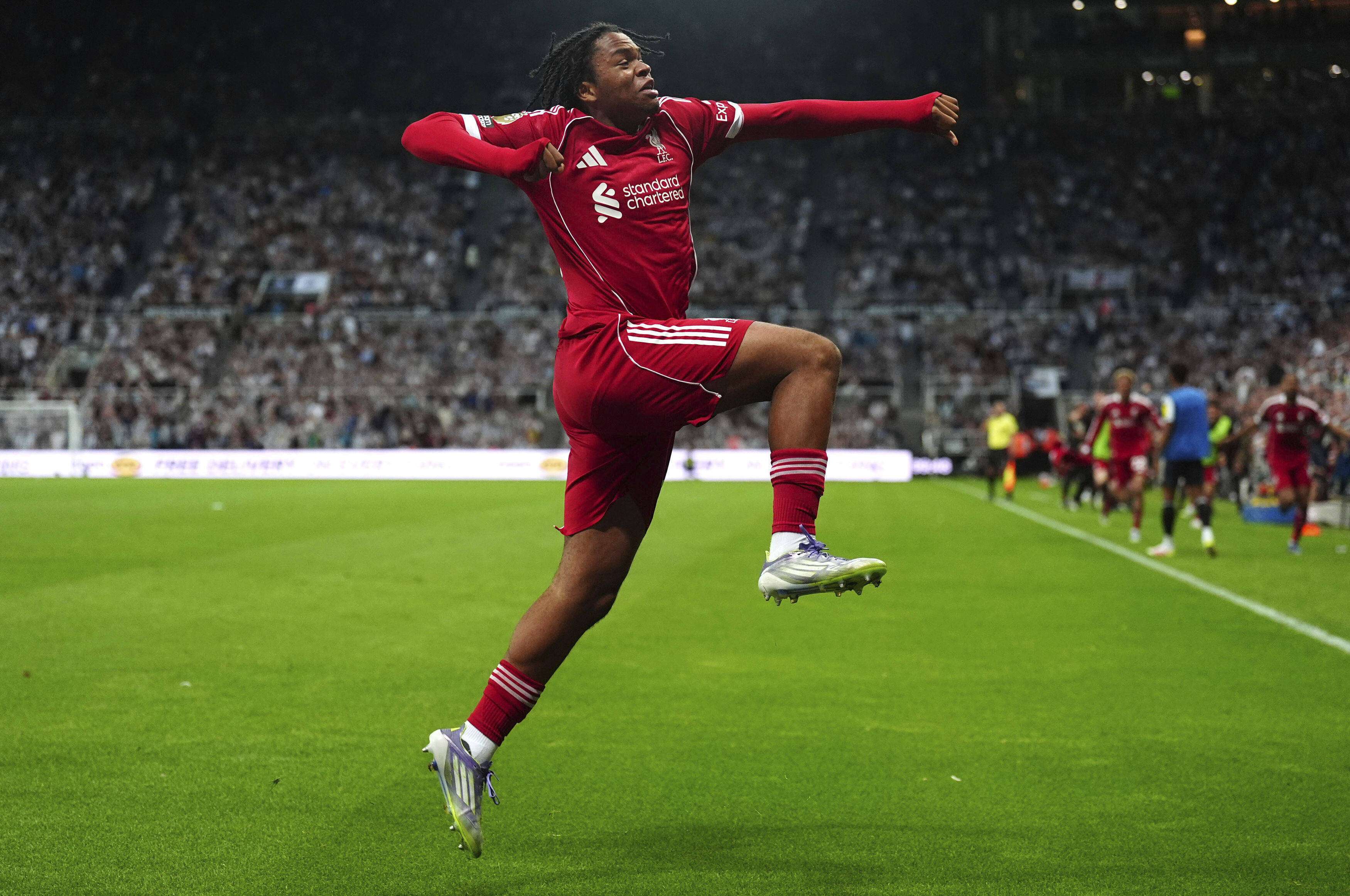 包含利物浦绝地反击尤文，阿尔巴高光表现的词条